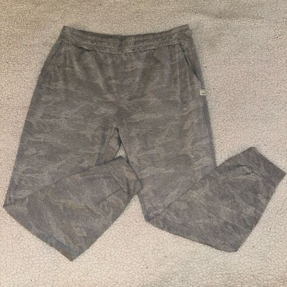 Vuori Pants - Vuori Women’s Dream Knit Performance Joggers Light Gray Camo Medium